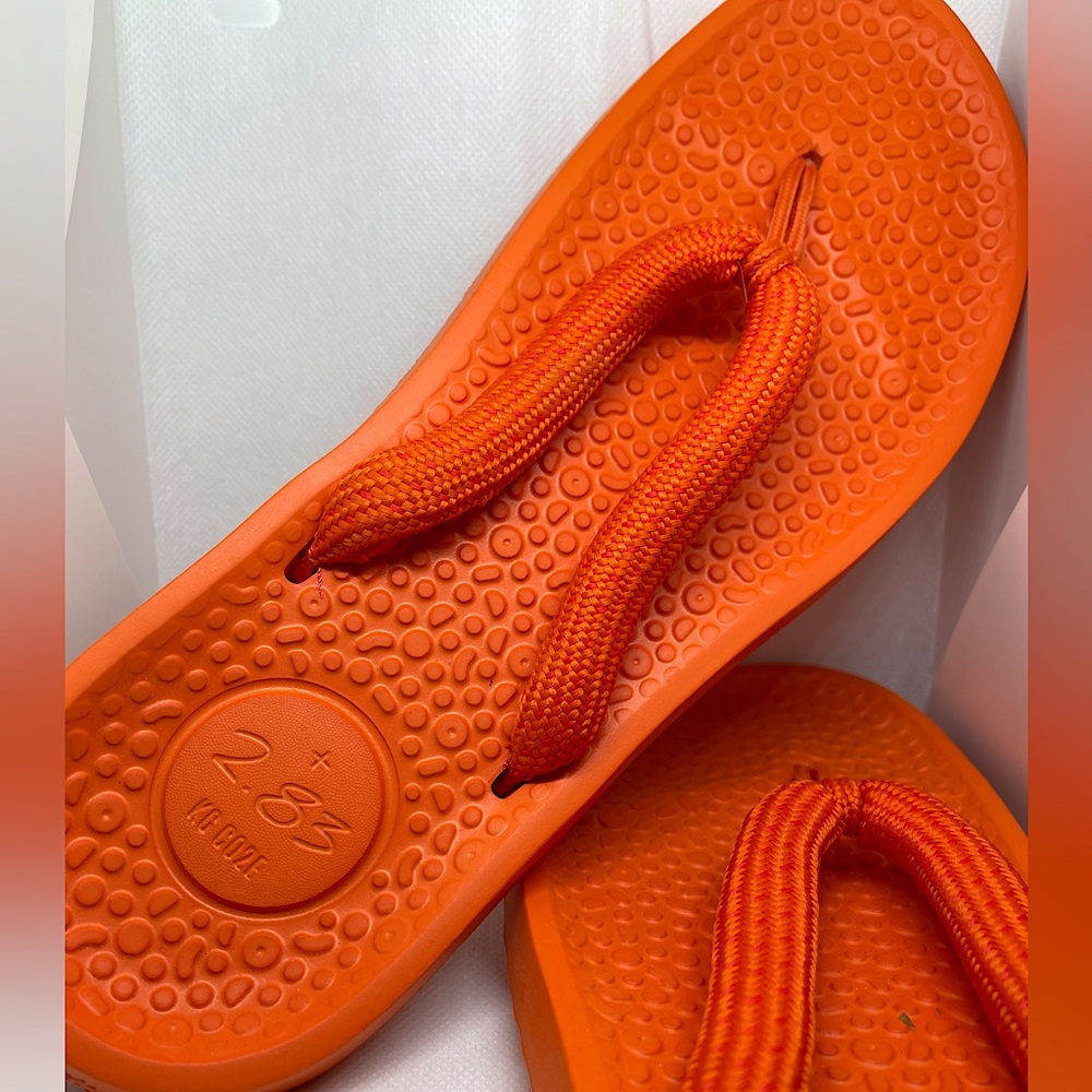 Allbirds flip flops
